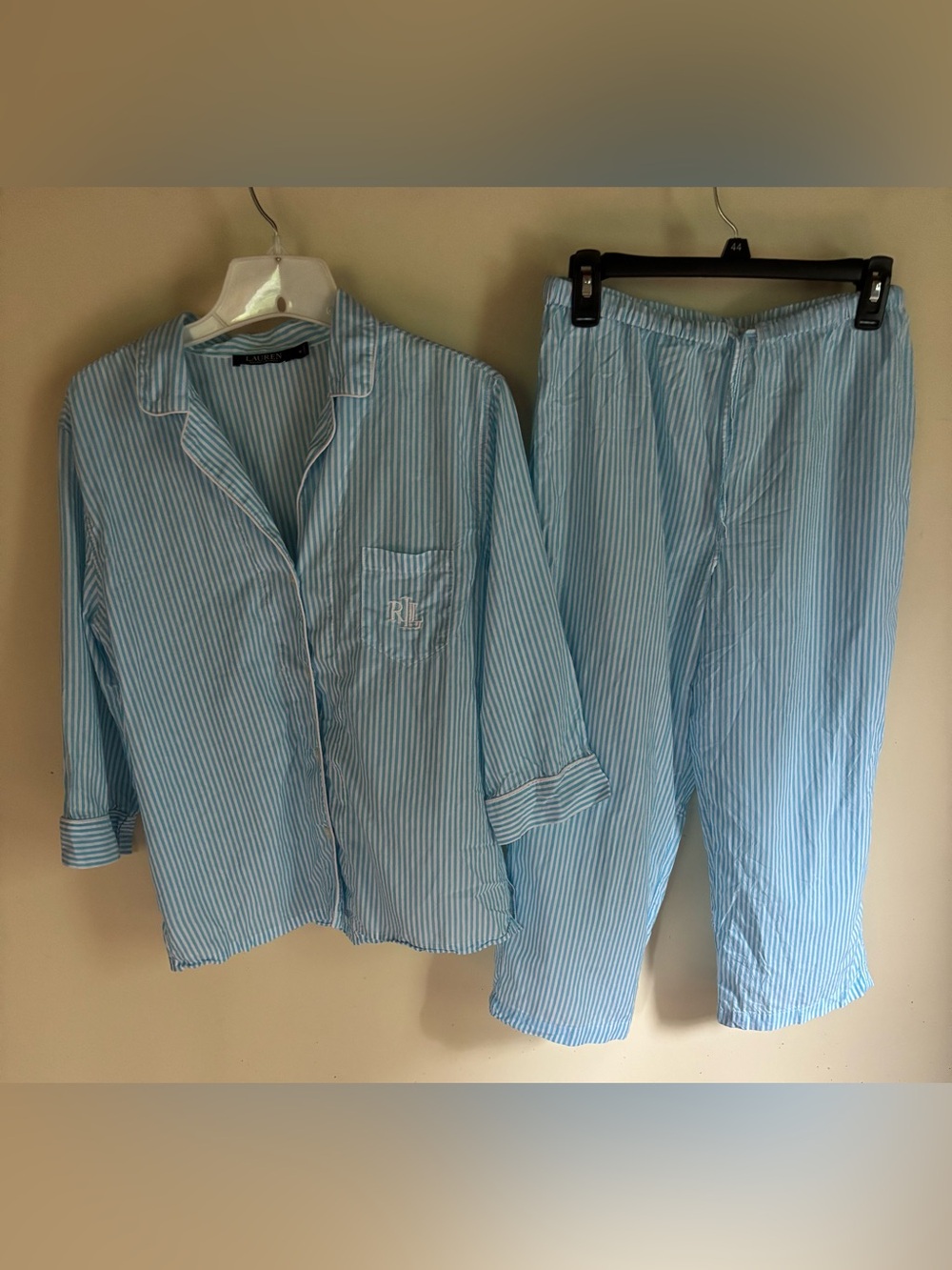 Lauren Ralph Lauren Striped Capri Pajama Set Monogram Blue/White Sz M Preppy
